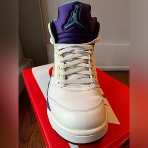 Air Jordan 5 ‘Grape’ size 9.5